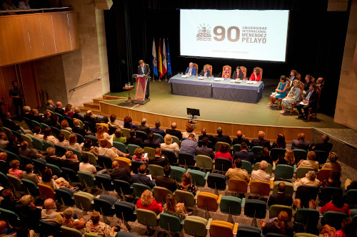 Auditorio Palacio de la Magdalena en el 90 aniversario de la UIMP