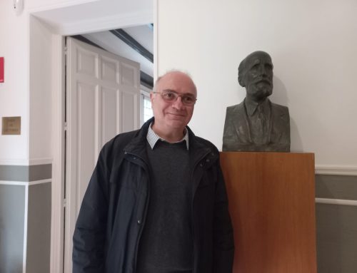 La familia de Ángel Martínez Blasco dona recortes de prensa sobre Ramón Menéndez Pidal